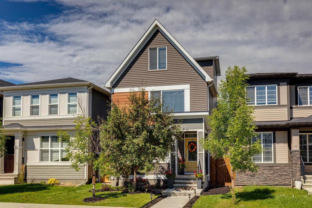 Picture of 53 Seton Manor SE, Calgary Real Estate Listing