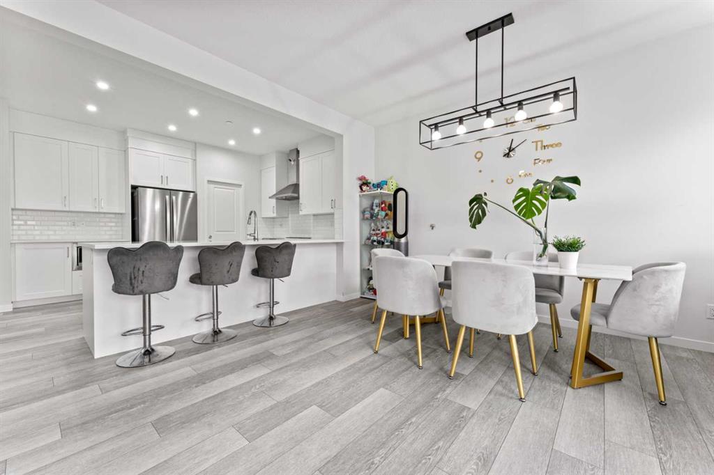 Picture of 600 Livingston Way NE, Calgary Real Estate Listing