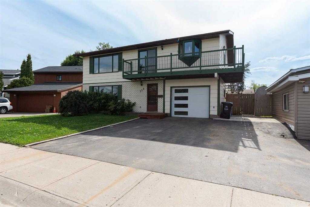 Picture of 156 Cowley Bay , Fort McMurray Real Estate Listing
