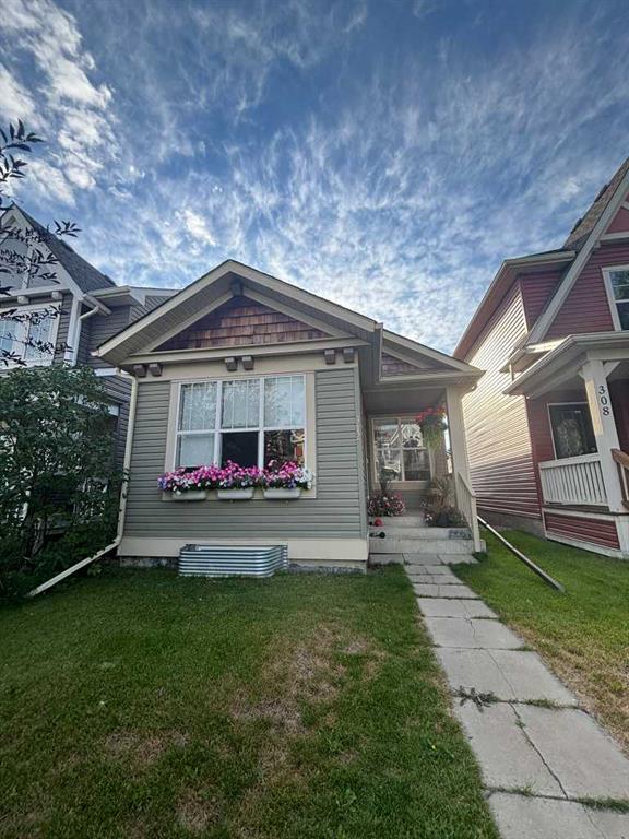 Picture of 312 New Brighton Landing SE, Calgary Real Estate Listing