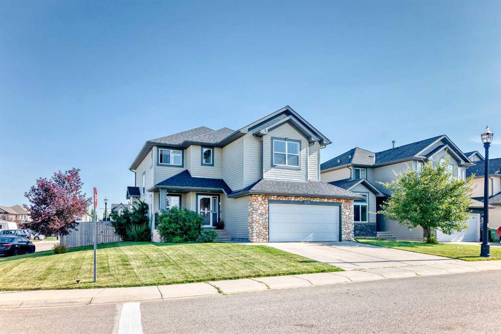 Picture of 128 LAVENDER Way , Chestermere Real Estate Listing
