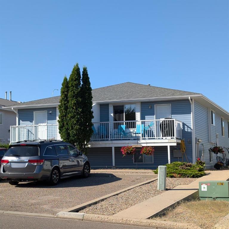 Picture of 72 Valleyview Drive SW, Medicine Hat Real Estate Listing