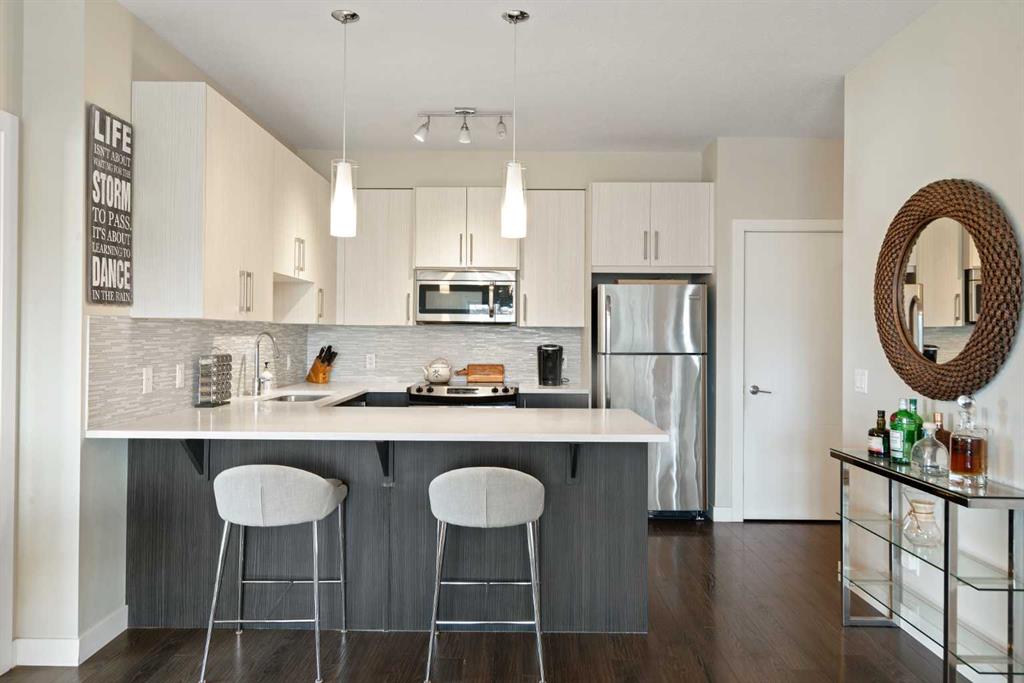 Picture of 313, 8 Sage Hill Terrace NW, Calgary Real Estate Listing