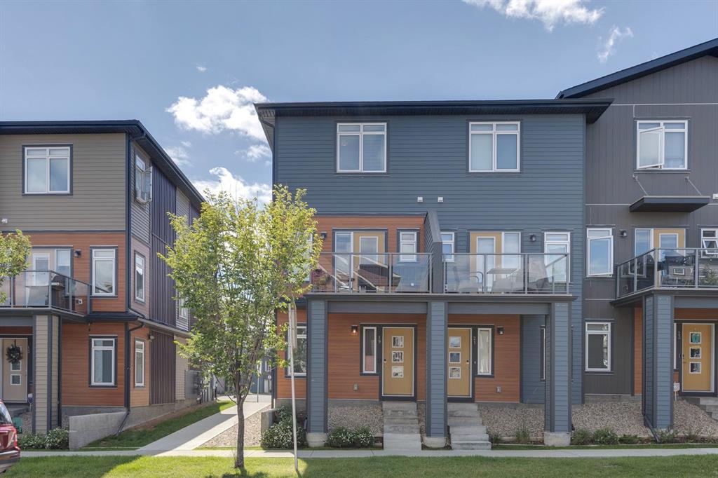 Picture of 19 Sage Bluff Gate NW, Calgary Real Estate Listing