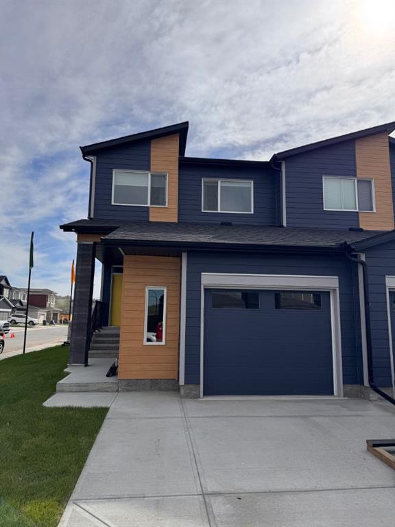 Picture of 4 Wolf Hollow Road SE, Calgary Real Estate Listing