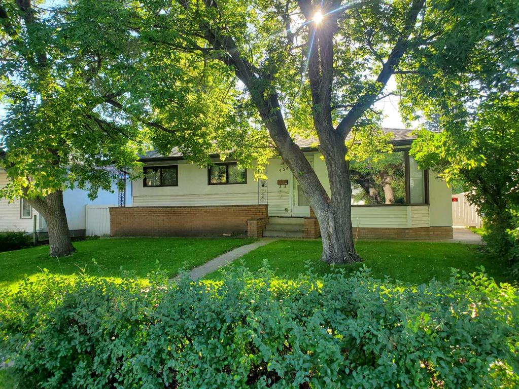 Picture of 439 Arlington Drive SE, Calgary Real Estate Listing