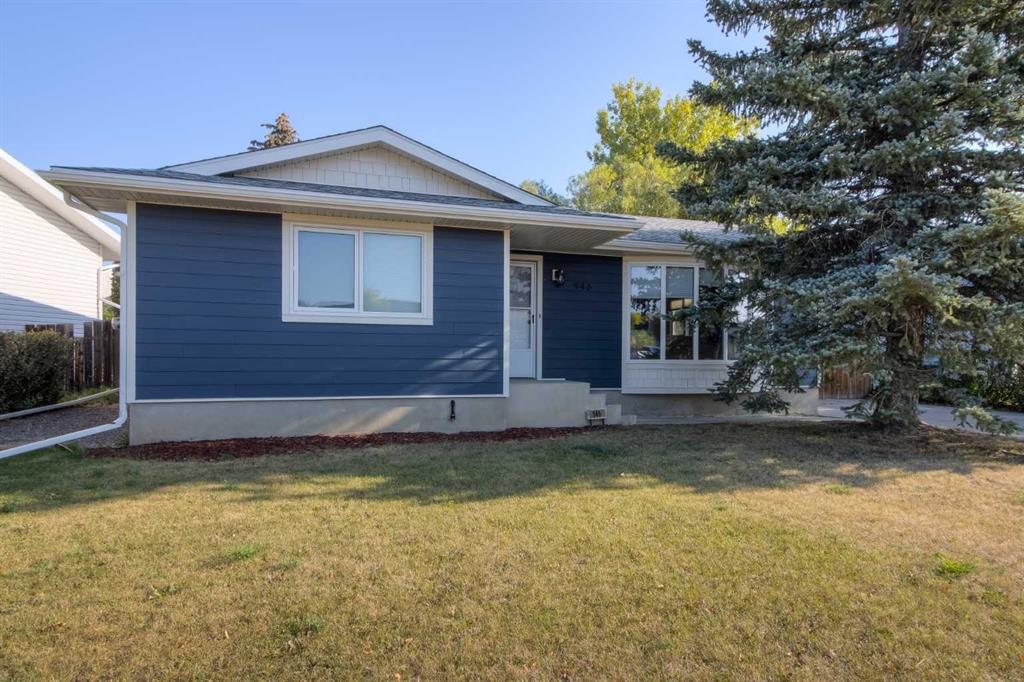 Picture of 946 Columbia Boulevard W, Lethbridge Real Estate Listing