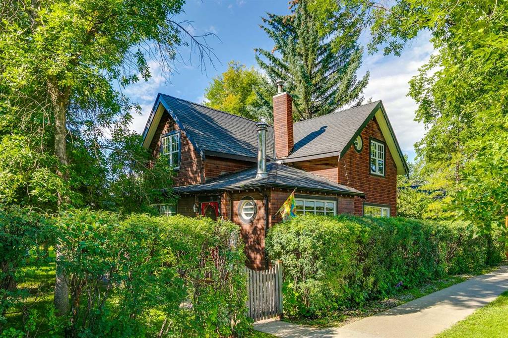 Picture of 61 Elma Street W, Okotoks Real Estate Listing