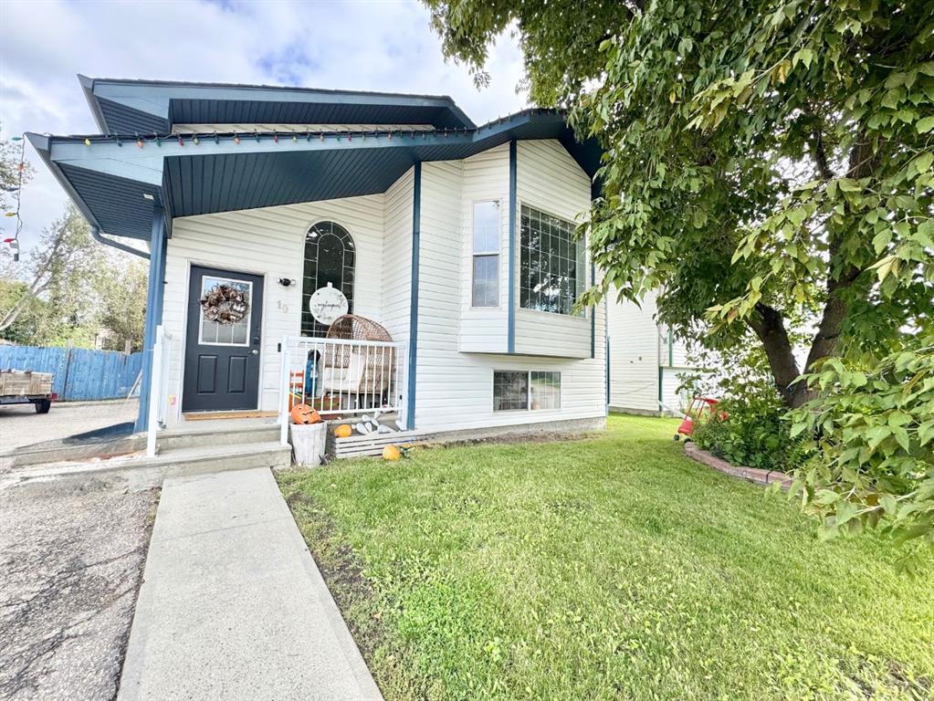 Picture of 10 King Court , Whitecourt Real Estate Listing