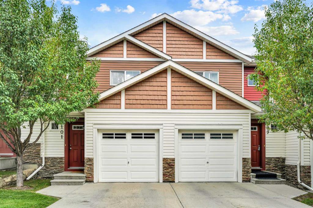 Picture of 101 Pantego Lane NW, Calgary Real Estate Listing