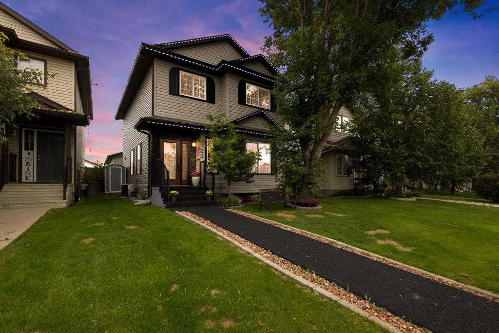 Picture of 122 Rattlepan Creek Crescent , Fort McMurray Real Estate Listing