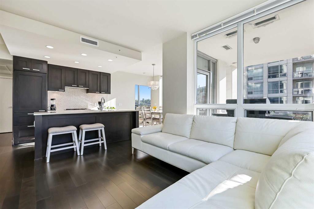 Picture of 825, 222 Riverfront Avenue SW, Calgary Real Estate Listing