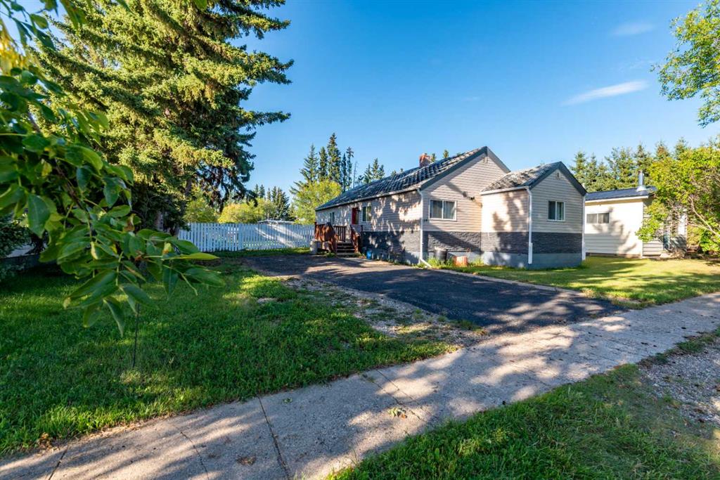 Picture of 116 1 Avenue W, Marsden Real Estate Listing