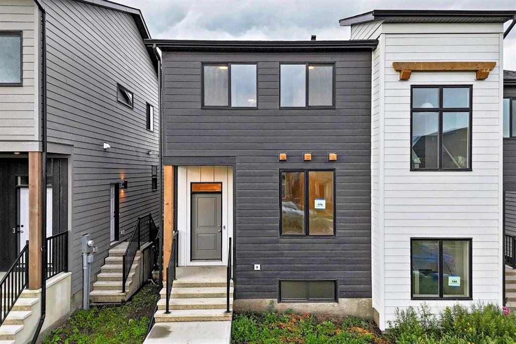 Picture of 176 Sawgrass Gate NW, Airdrie Real Estate Listing
