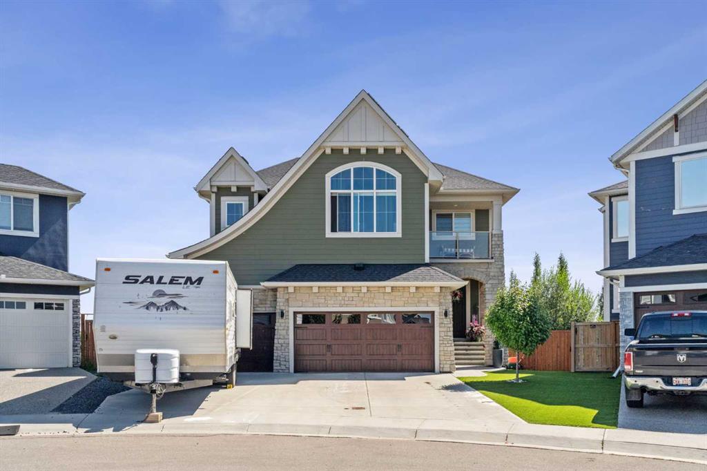 Picture of 325 Kinniburgh Cove , Chestermere Real Estate Listing