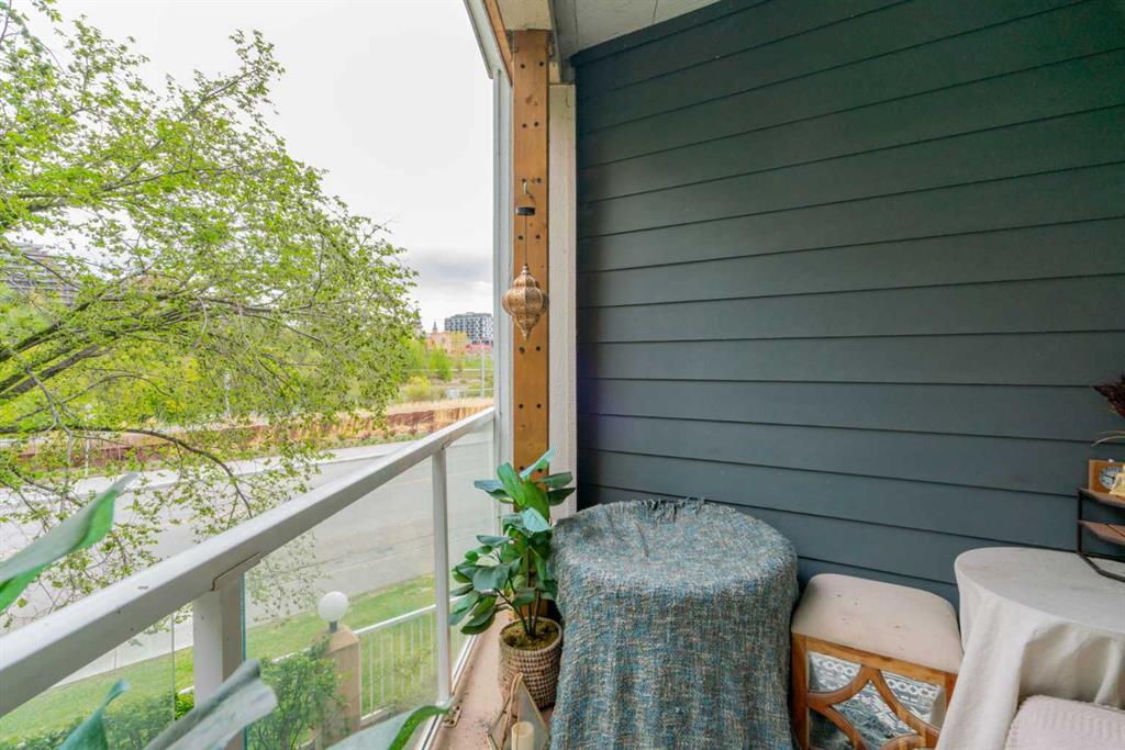 Picture of 227, 333 Riverfront Avenue SE, Calgary Real Estate Listing