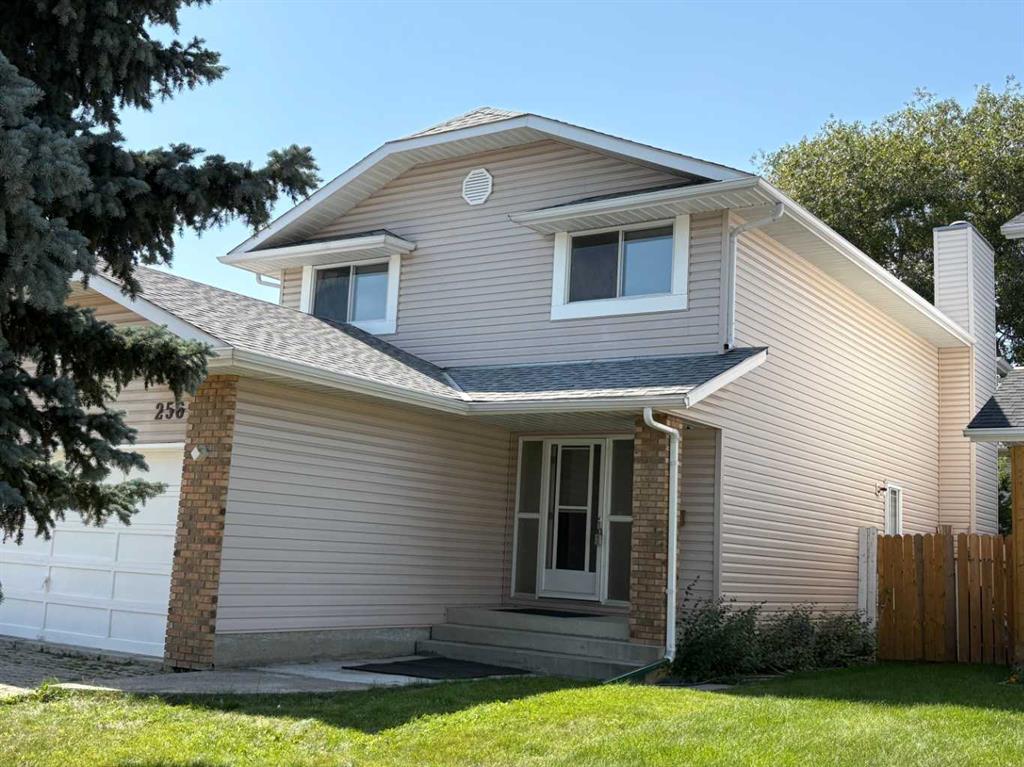 Picture of 256 Woodstock Place SW, Calgary Real Estate Listing