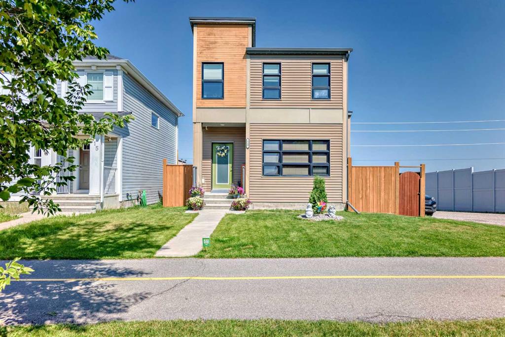 Picture of 519 Copperpond Boulevard SE, Calgary Real Estate Listing