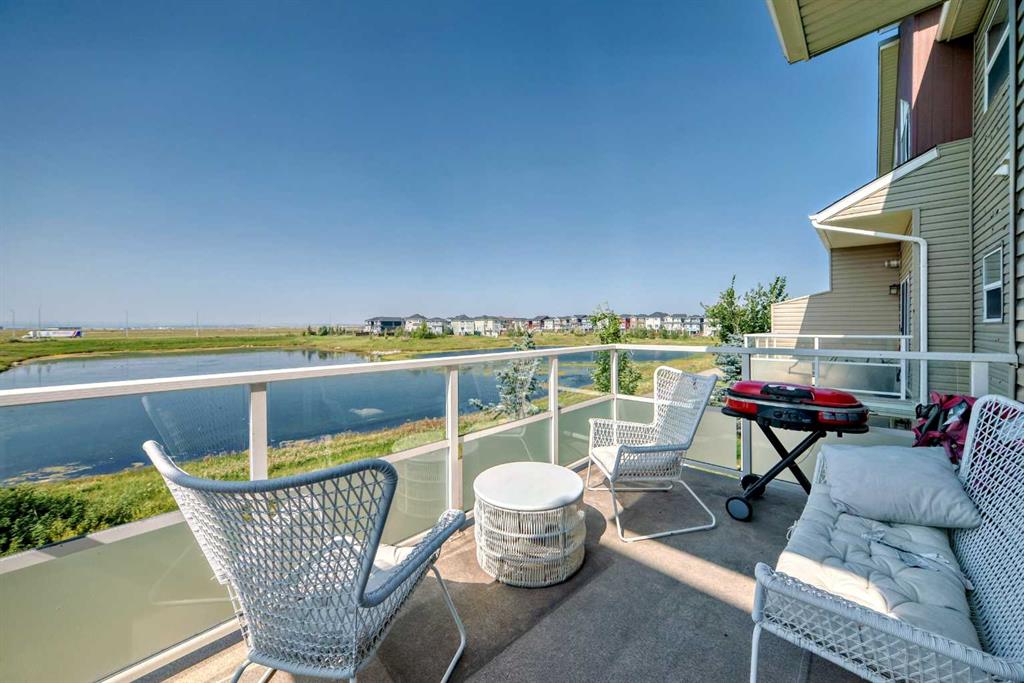 Picture of 520 Redstone View NE, Calgary Real Estate Listing