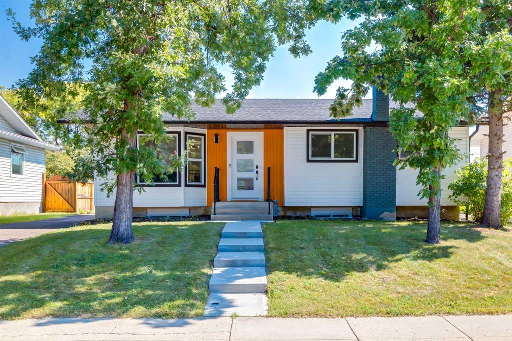 Picture of 392 Cantrell Drive SW, Calgary Real Estate Listing