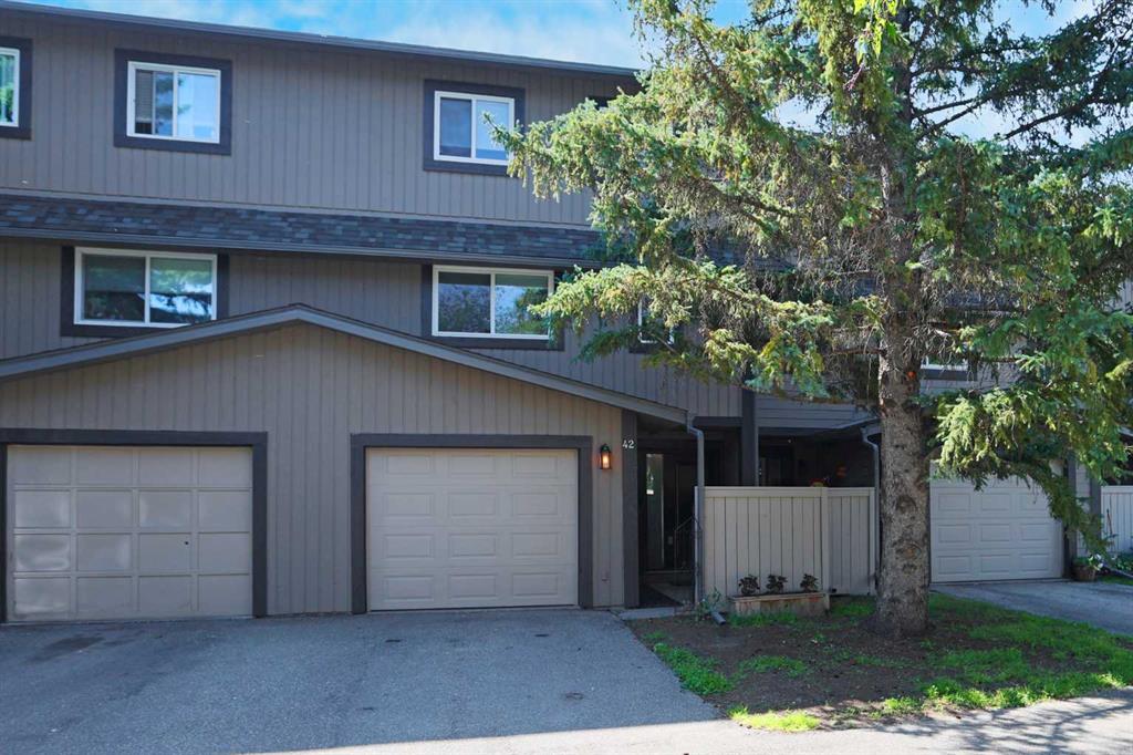 Picture of 42, 27 Silver Springs Drive NW, Calgary Real Estate Listing