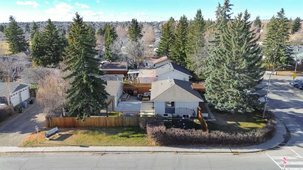 Picture of 4703 26 Avenue SW, Calgary Real Estate Listing
