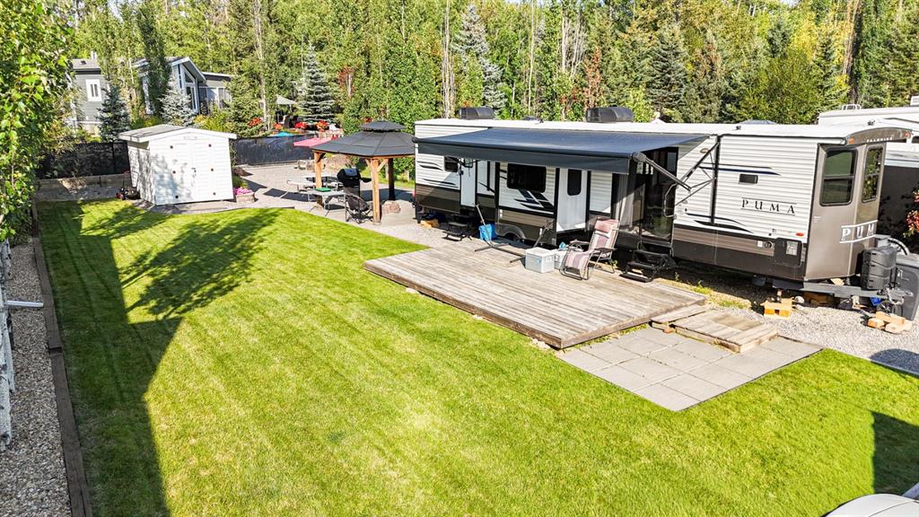 Picture of 127, 10046 Township Road 422  , Rural Ponoka County Real Estate Listing