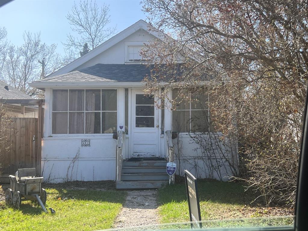 Picture of 461 5 Street E, Drumheller Real Estate Listing