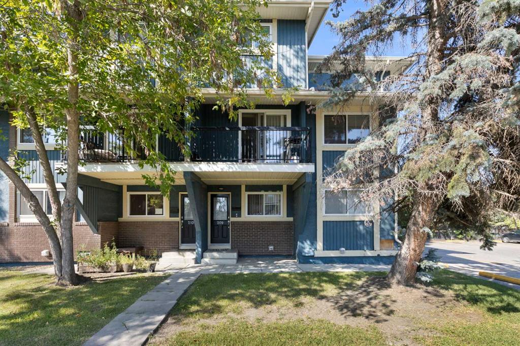 Picture of 209, 2200 Woodview Drive SW, Calgary Real Estate Listing