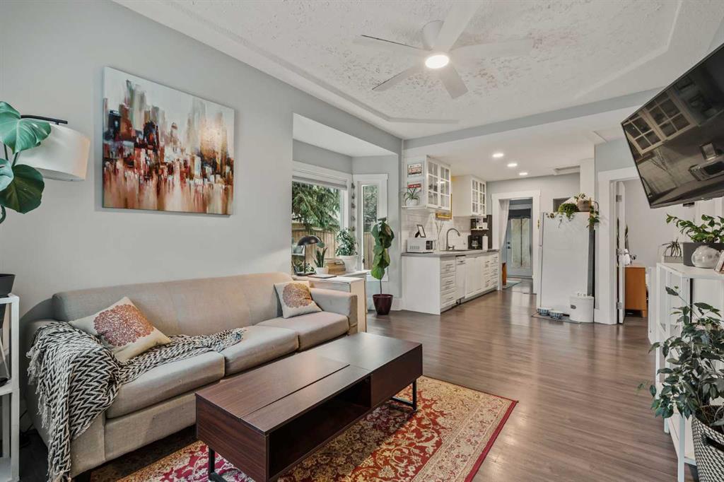 Picture of 703 14A Street SE, Calgary Real Estate Listing