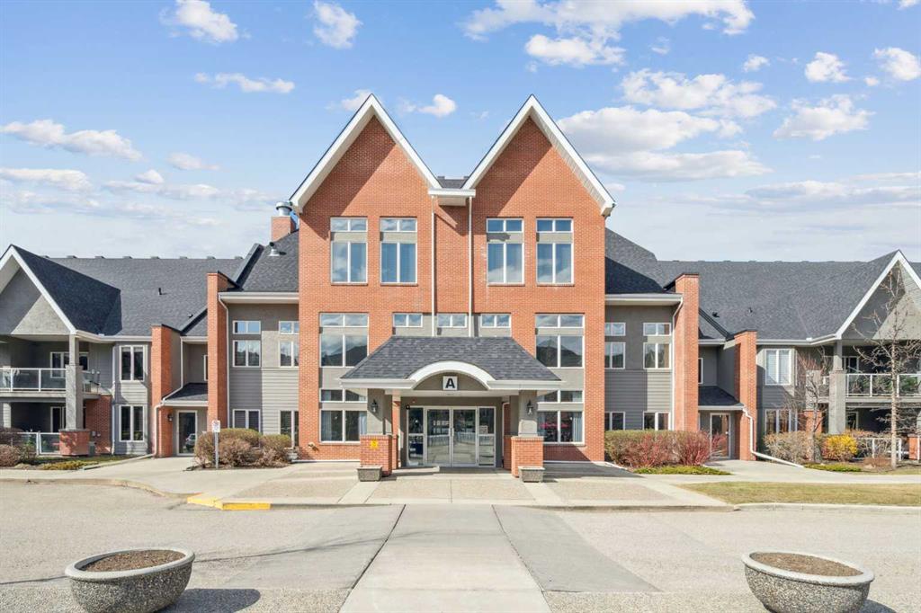 Picture of 108, 15 Everstone Drive SW, Calgary Real Estate Listing