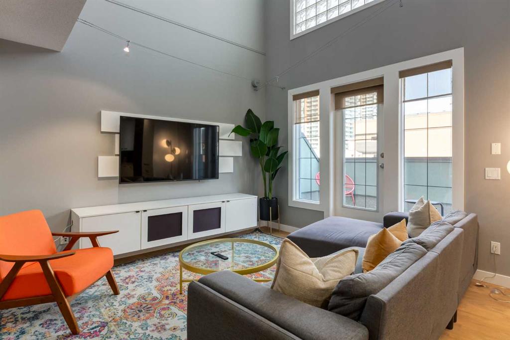 Picture of 301, 638 11 Avenue SW, Calgary Real Estate Listing