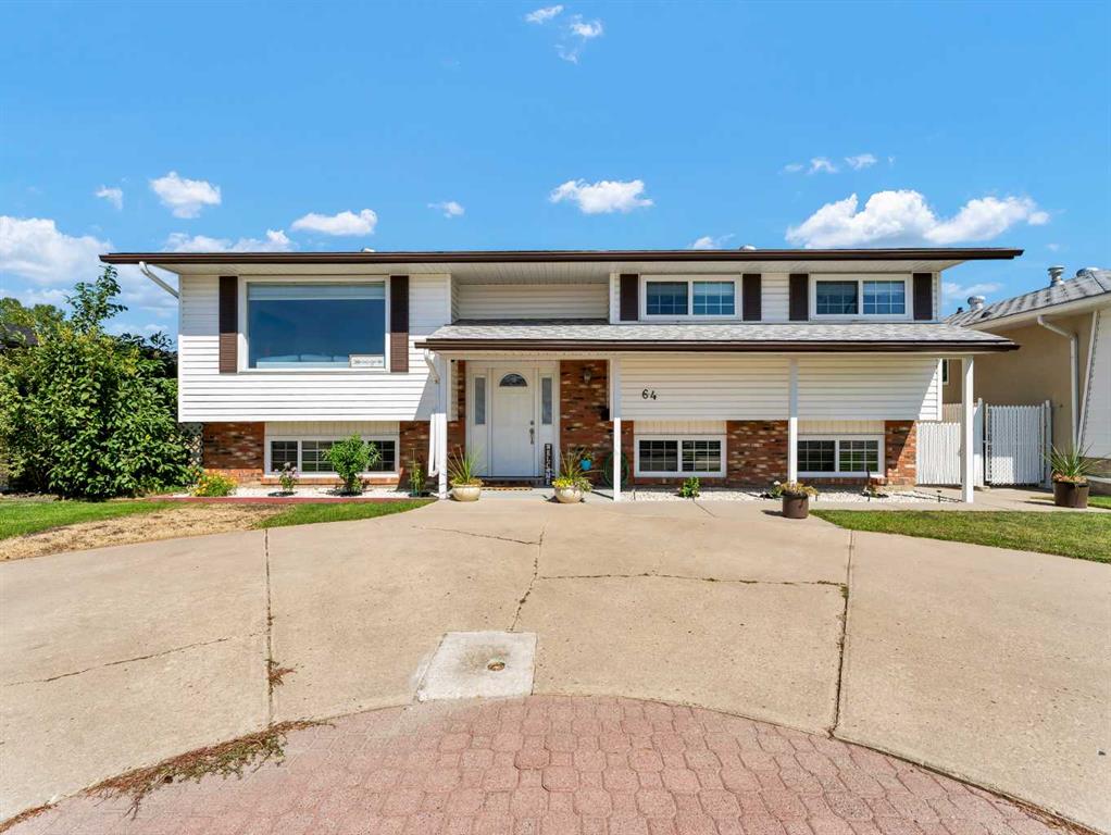 Picture of 64 Cameron Road SE, Medicine Hat Real Estate Listing