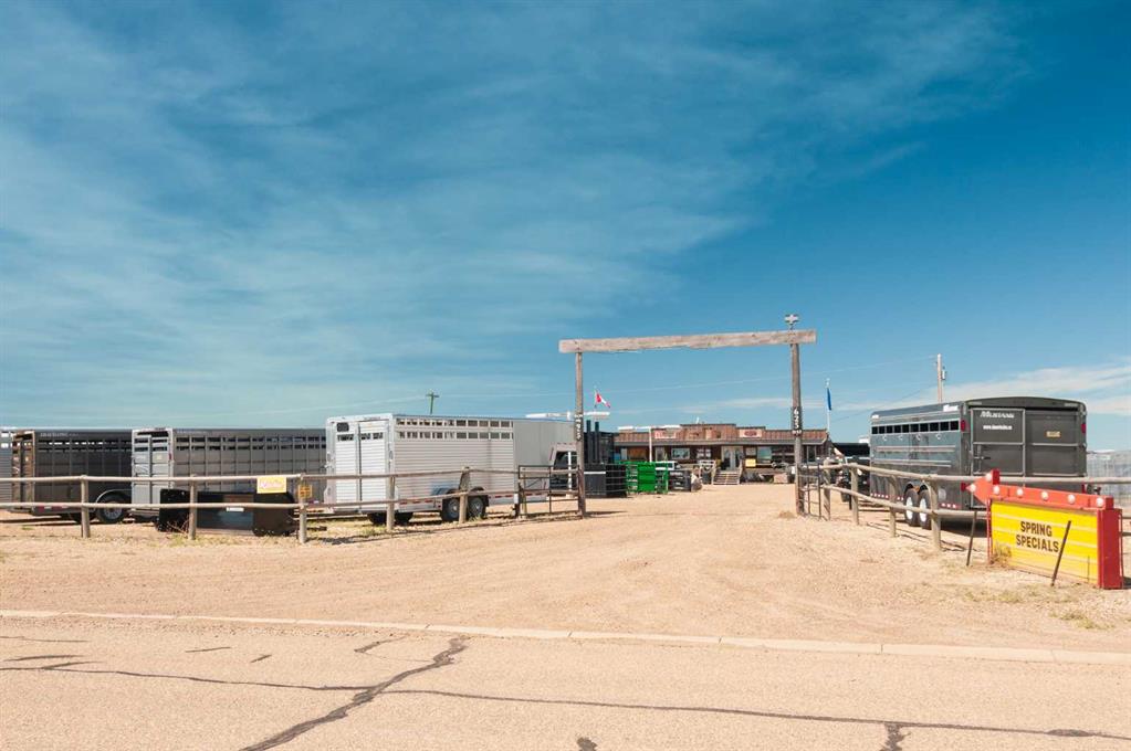 Picture of 625 11 Street , Bassano Real Estate Listing