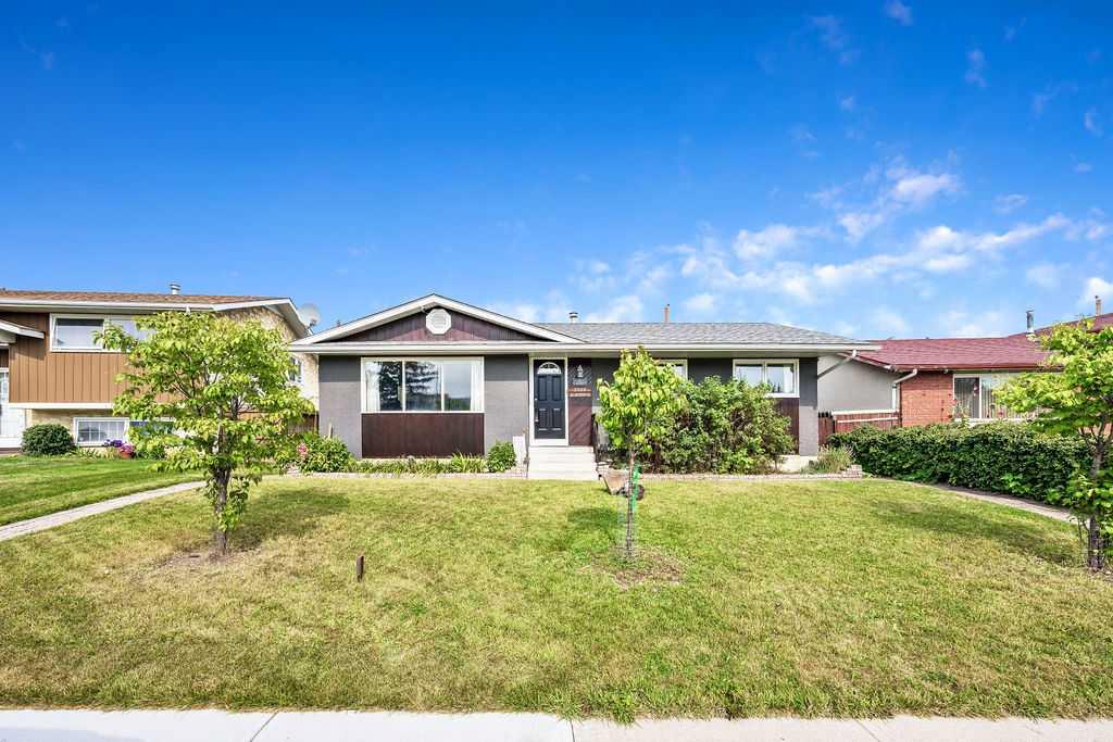 Picture of 5212 5 Avenue SE, Calgary Real Estate Listing
