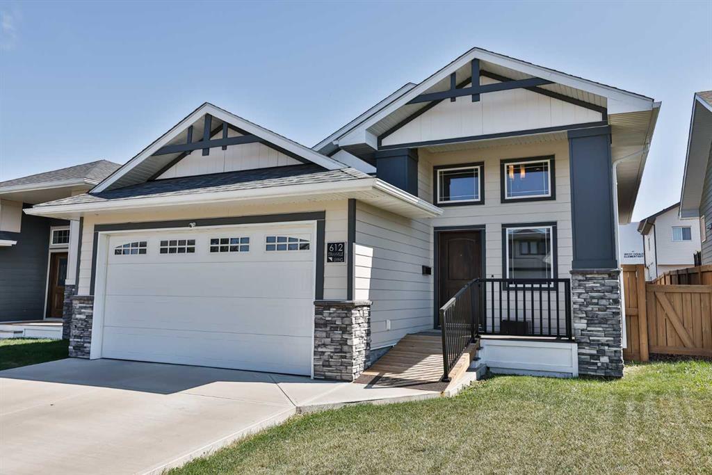 Picture of 612 Aquitania Boulevard W, Lethbridge Real Estate Listing