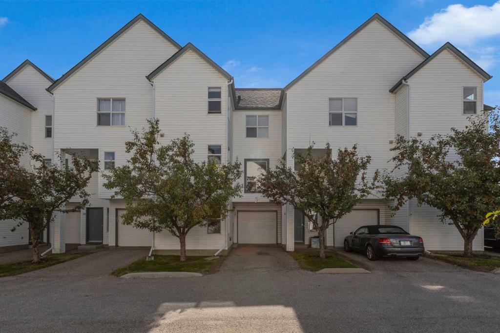 Picture of 19, 200 Hidden Hills Terrace NW, Calgary Real Estate Listing