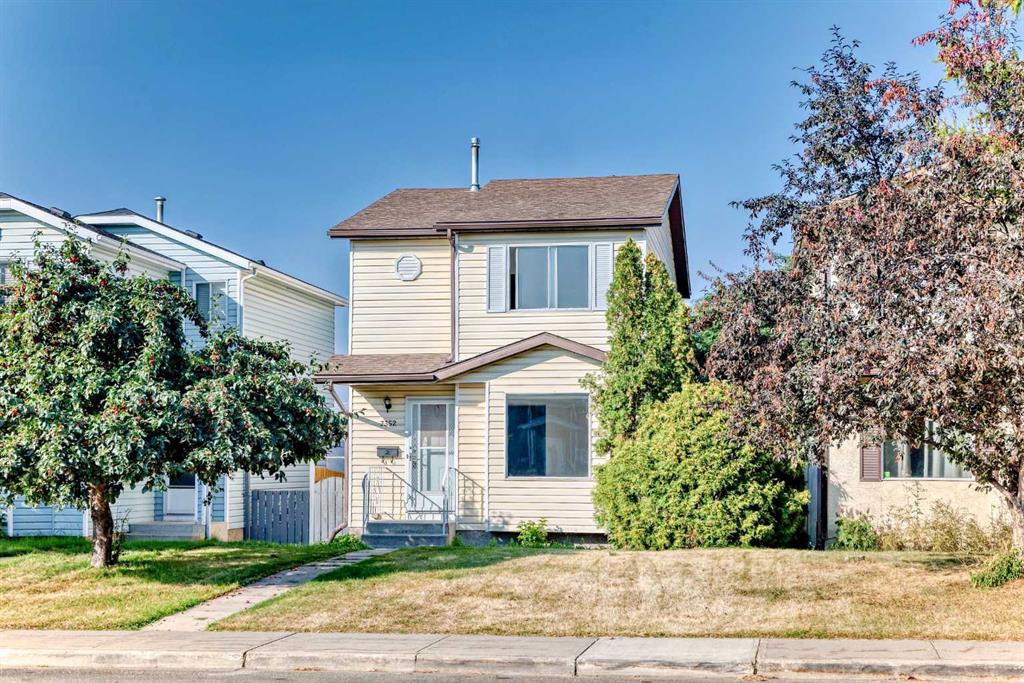 Picture of 7352 59 Avenue , Red Deer Real Estate Listing