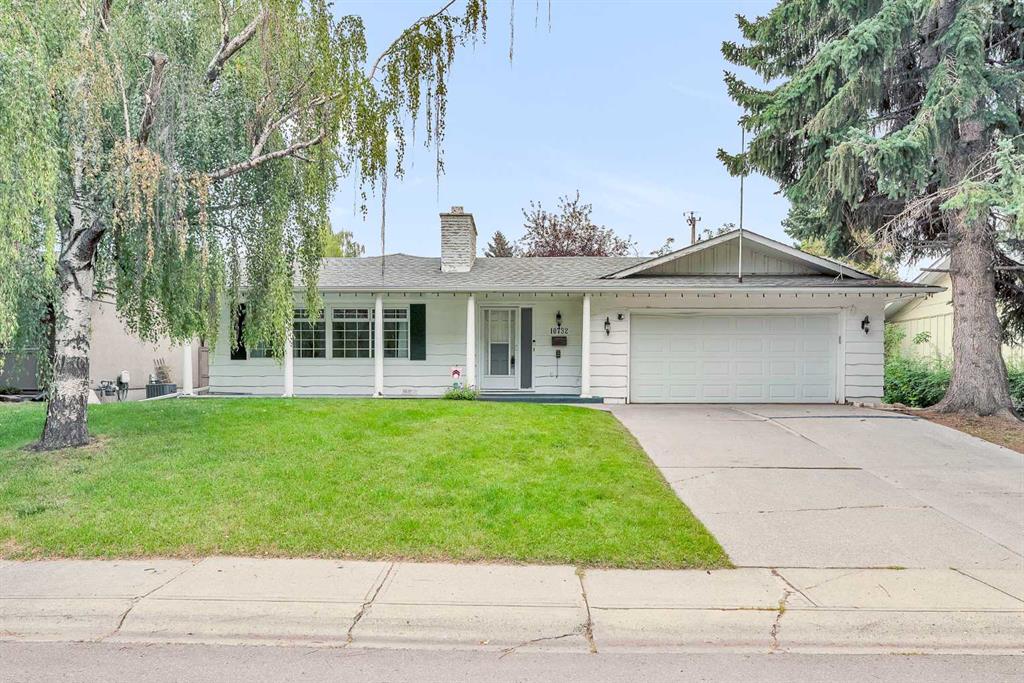Picture of 10732 Maplebend Drive SE, Calgary Real Estate Listing