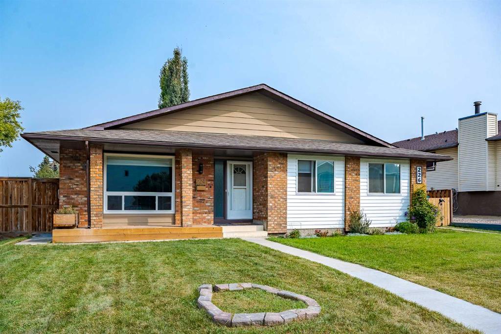 Picture of 224 Jensen Drive NE, Airdrie Real Estate Listing