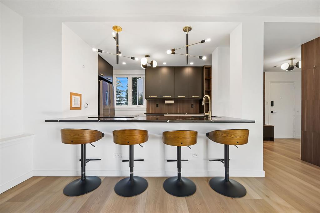 Picture of 401, 3204 Rideau Place SW, Calgary Real Estate Listing