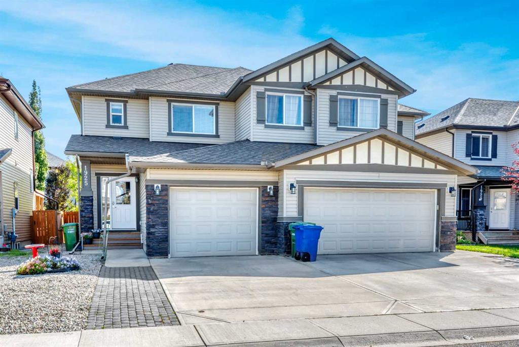 Picture of 1925 Baywater Alley SW, Airdrie Real Estate Listing