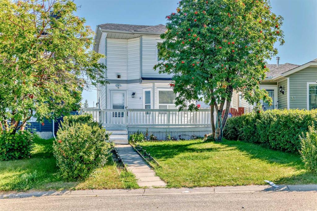 Picture of 33 Martinridge Place NE, Calgary Real Estate Listing