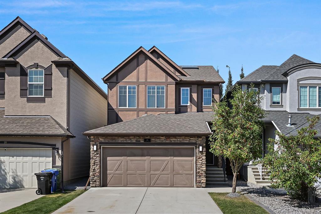 Picture of 32 Cranarch Crescent SE, Calgary Real Estate Listing