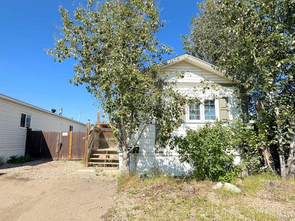 Picture of 215 Grant Way , Fort McMurray Real Estate Listing