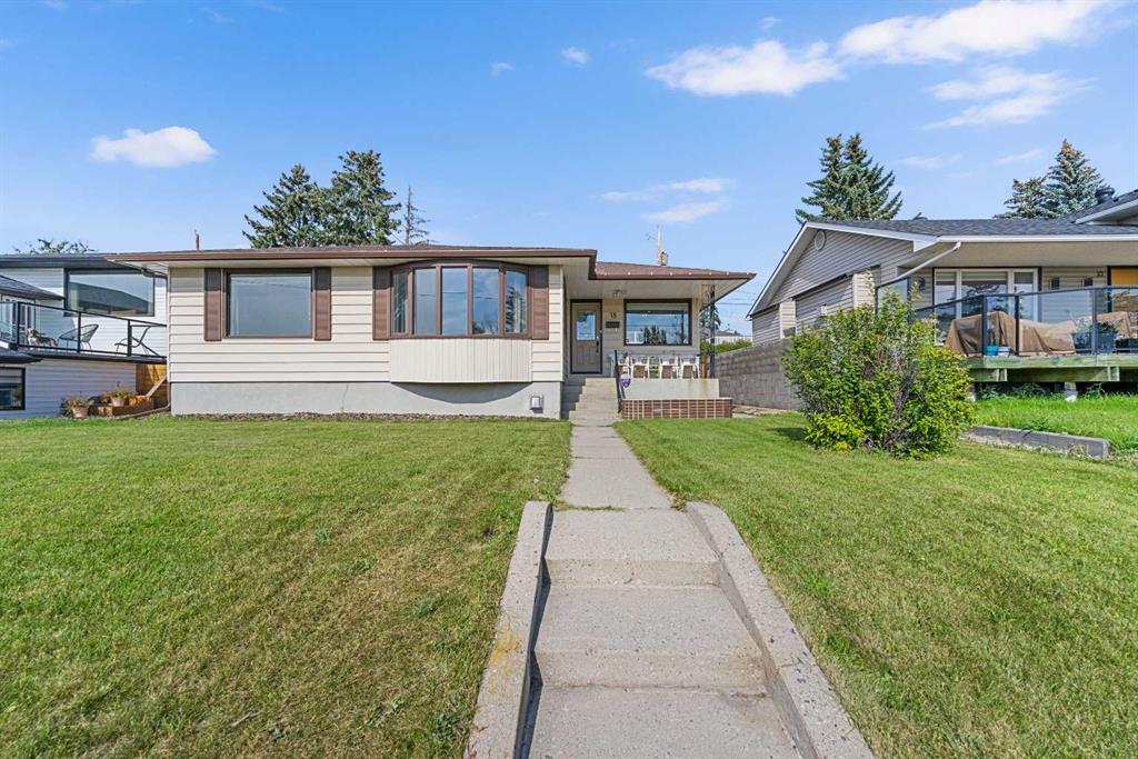 Picture of 18 Cornell Place NW, Calgary Real Estate Listing