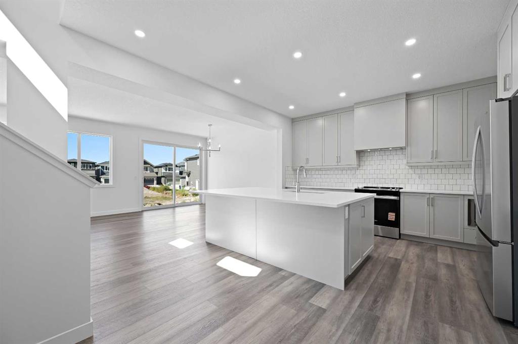 Picture of 63 Corner Glen Common NE, Calgary Real Estate Listing