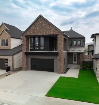 Picture of 30 Greenwich Row NW, Calgary Real Estate Listing