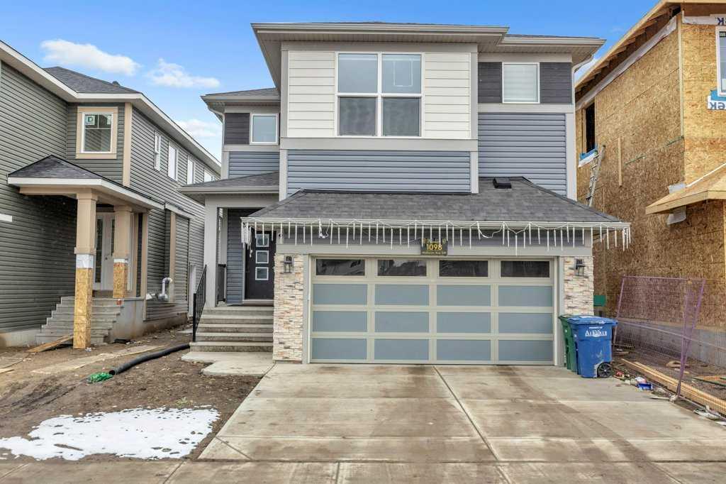 Picture of 1098 Midtown Avenue SW, Airdrie Real Estate Listing