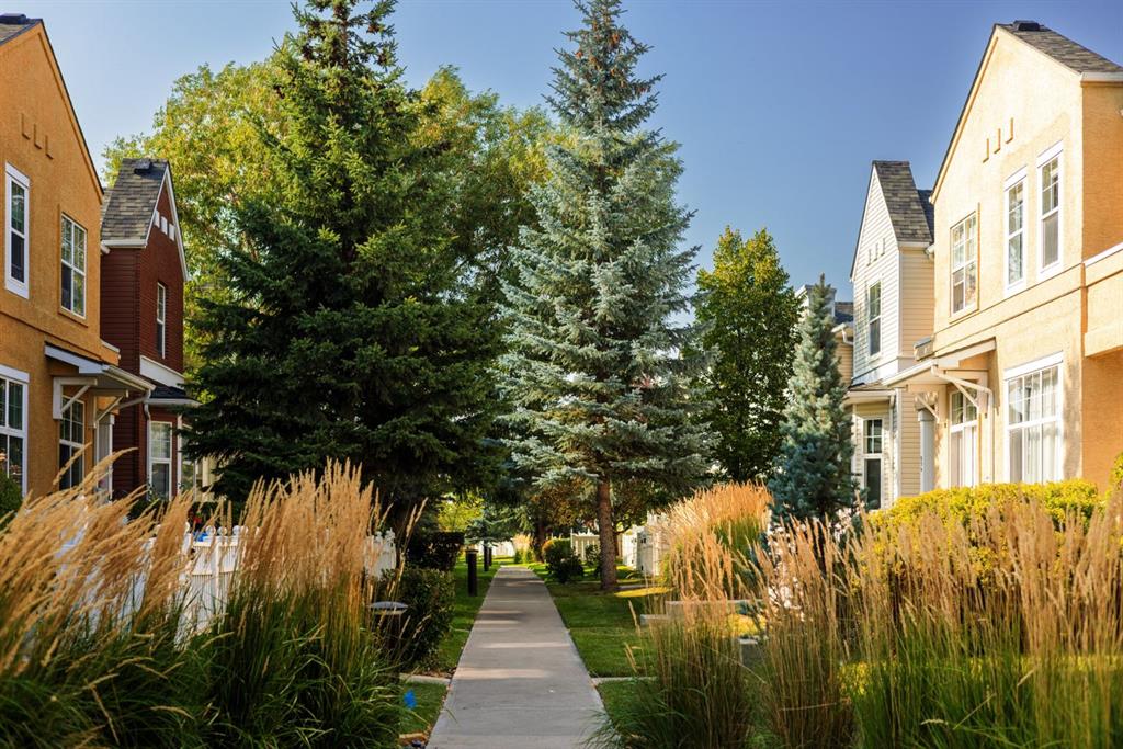 Picture of 232 Mckenzie Towne Link SE, Calgary Real Estate Listing